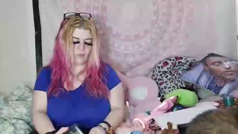 Snapshot of veelehanex3 chatting on March 9, 5:49 pm Veronica Lehane online show from March 9, 5:49 pm