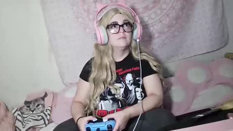 Snapshot of veelehanex3 chatting on October 3, 7:00 pm Veronica Lehane online show from October 3, 7:00 pm