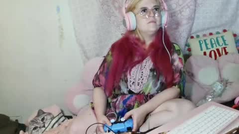 Veronica Lehane online show from June 21, 3:31 am