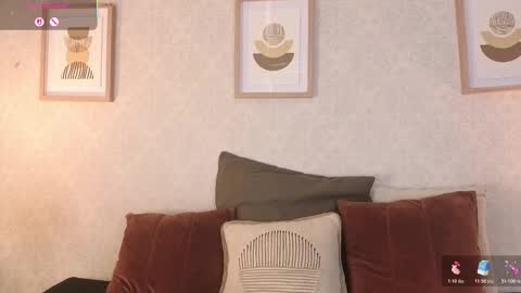 Vee Simons online show from November 13, 7:46 pm