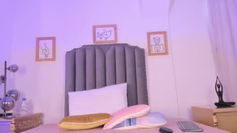   online show from March 14, 11:37 am