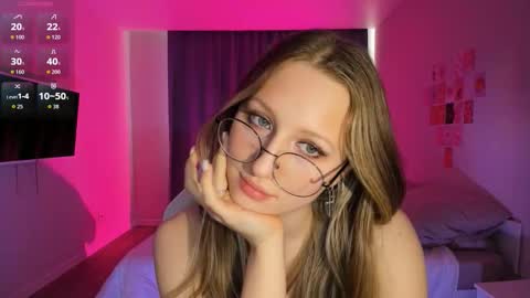 Emma online show from March 19, 5:44 am