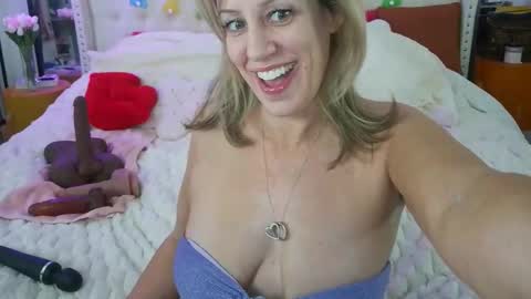 Vegas Dani online show from March 28, 1:49 am