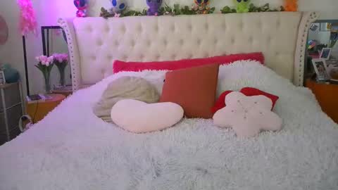Snapshot of vegas_danielle chatting on May 3, 3:56 am Vegas Dani online show from May 3, 3:56 am