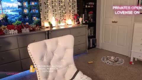 Snapshot of vegas_romance chatting on February 2, 3:38 am vegas_romance online show from February 2, 3:38 am