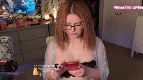 vegas_romance online show from May 3, 1:33 am