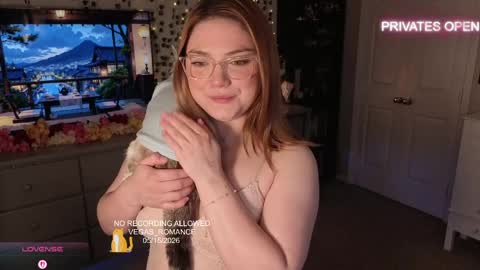 vegas_romance online show from May 15, 11:12 pm