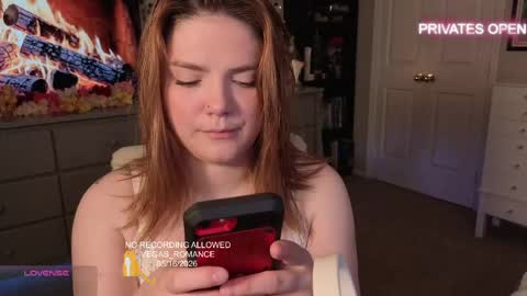 vegas_romance online show from May 17, 4:43 am