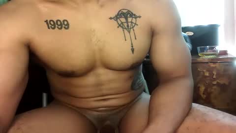 Snapshot of vegasluv702 chatting on April 3, 9:13 pm Vegas Love online show from April 3, 9:13 pm