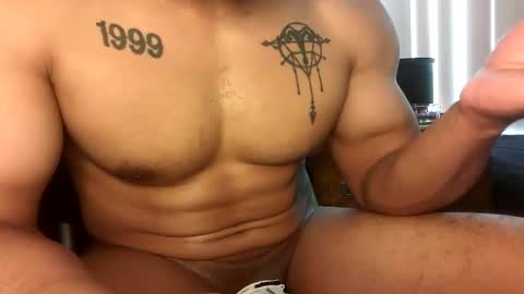 Snapshot of vegasluv702 chatting on April 7, 11:26 pm Vegas Love online show from April 7, 11:26 pm