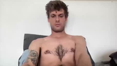 Joeyyy online show from April 28, 6:02 pm