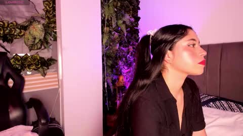 Isabella online show from February 11, 8:25 pm