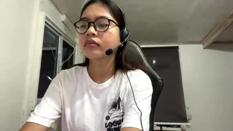 Sophie online show from June 5, 2:34 pm