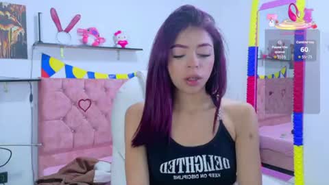 Snapshot of velinahoneyy chatting on July 1, 12:29 pm velinahoneyy online show from July 1, 12:29 pm