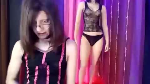 Vell Sye online show from November 16, 6:24 pm