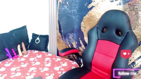 Snapshot of vella_sex chatting on March 11, 9:37 pm Vella online show from March 11, 9:37 pm