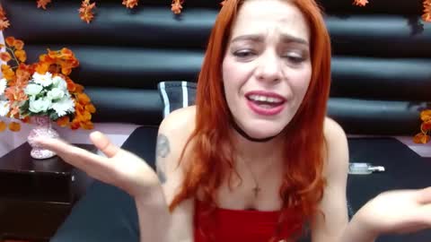 Snapshot of vellaparis chatting on January 22, 1:32 pm vellaparis online show from January 22, 1:32 pm