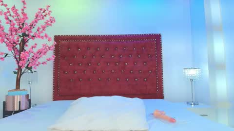 velora_nigth online show from February 9, 11:58 am