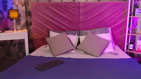 Snapshot of velori_fg chatting on March 16, 12:31 pm valeria online show from March 16, 12:31 pm