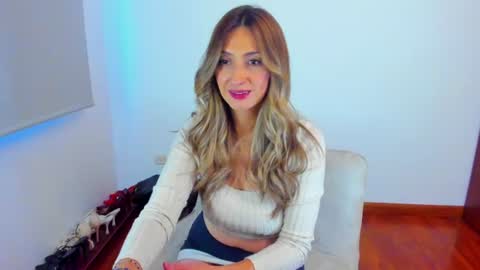 Sara online show from July 1, 11:04 pm