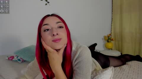 Snapshot of velvet_00 chatting on March 5, 8:54 am velvet_00 online show from March 5, 8:54 am