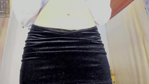 Snapshot of velvet_00 chatting on March 13, 2:56 pm velvet_00 online show from March 13, 2:56 pm