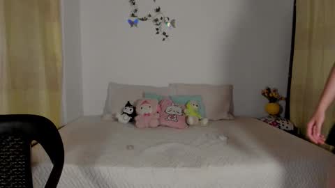 Snapshot of velvet_00 chatting on March 24, 3:22 am velvet_00 online show from March 24, 3:22 am