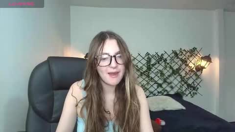 Sophi  online show from March 17, 12:26 am