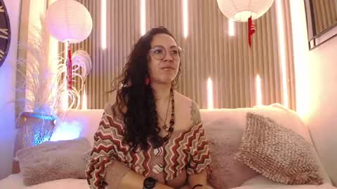 Emma Curly online show from June 6, 12:32 pm