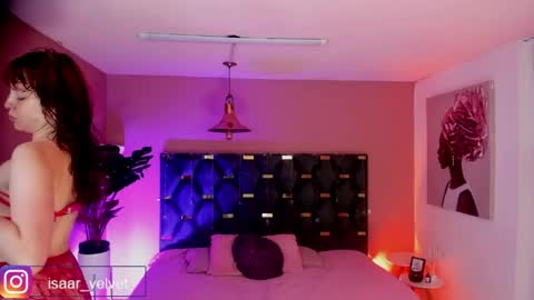 Snapshot of velvet_dreams_ chatting on May 12, 11:40 am Isabella online show from May 12, 11:40 am