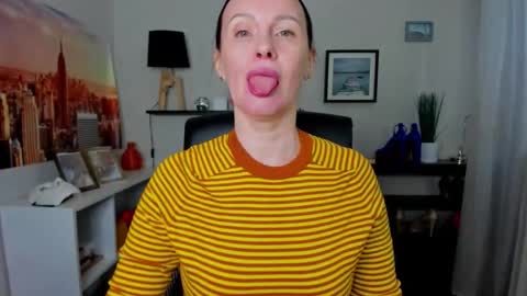 Jasmine online show from April 9, 6:30 am