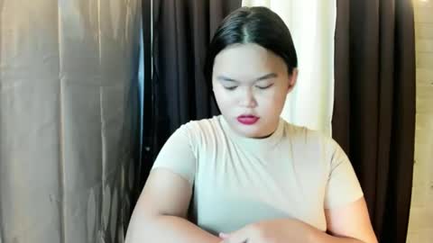 Snapshot of velvet_jess chatting on March 2, 10:22 am call me jessie online show from March 2, 10:22 am