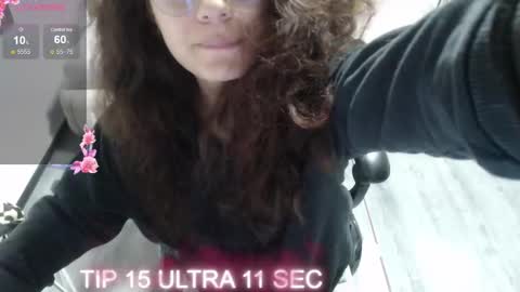 velvet_moon_v online show from December 19, 1:29 pm