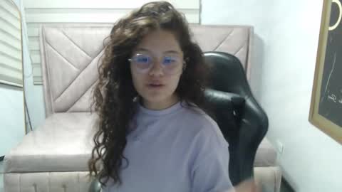 velvet_moon_v online show from February 10, 8:24 pm