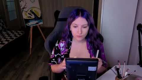 Violet online show from August 6, 8:49 am