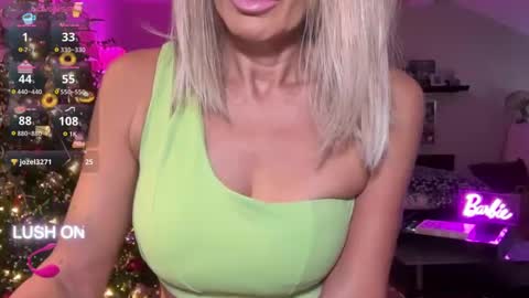 VelvetBarbie online show from December 26, 6:22 pm