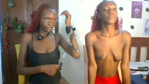 velvetdesiree online show from June 26, 11:09 pm