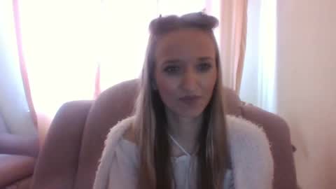 velvetintuition online show from May 2, 7:35 am