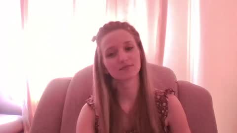 Snapshot of velvetintuition chatting on May 6, 12:43 pm velvetintuition online show from May 6, 12:43 pm