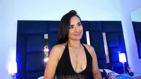 Snapshot of velvetlunaa chatting on April 29, 5:30 pm Velvet online show from April 29, 5:30 pm