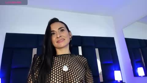 Snapshot of velvetlunaa chatting on May 2, 1:38 pm Velvet online show from May 2, 1:38 pm