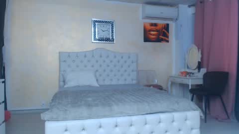 velvetmarsha online show from February 28, 1:14 pm