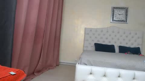 velvetmarsha online show from September 11, 5:51 am