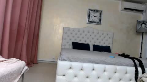 velvetmarsha online show from September 15, 6:02 am