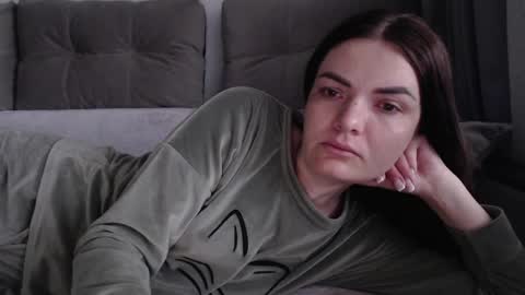 velvetmoon123 online show from April 3, 5:38 am