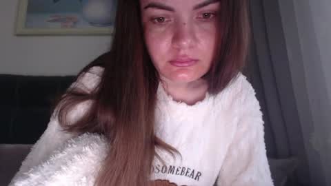 velvetmoon123 online show from May 13, 6:44 am