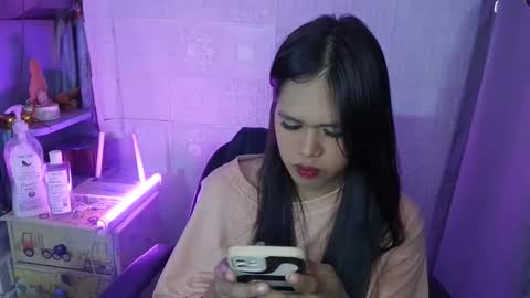 Snapshot of velvetnova27 chatting on February 6, 1:03 pm Velveteyes online show from February 6, 1:03 pm