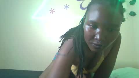 VelvetRaeli 1 online show from February 9, 8:29 am