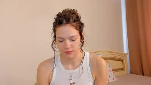 Snapshot of velvetrisque chatting on April 14, 6:52 am Kelly online show from April 14, 6:52 am