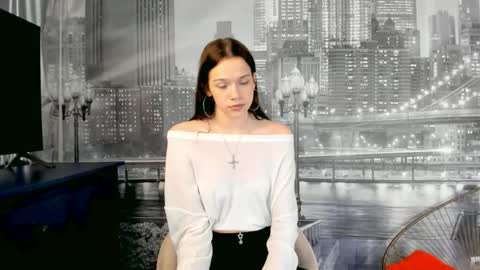 Snapshot of velvetrisque chatting on May 9, 6:29 am Kelly online show from May 9, 6:29 am